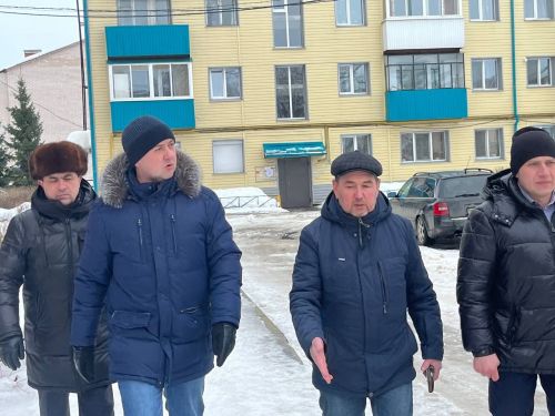 Ленар Нургаянов провел очередное пешее совещание по Агрызу