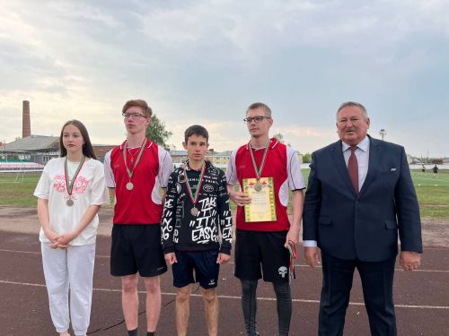 Эстафета Мира прошла на стадионе в Агрызе