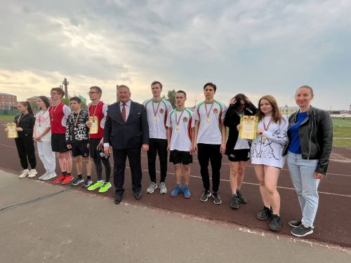Эстафета Мира прошла на стадионе в Агрызе