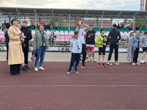 Эстафета Мира прошла на стадионе в Агрызе