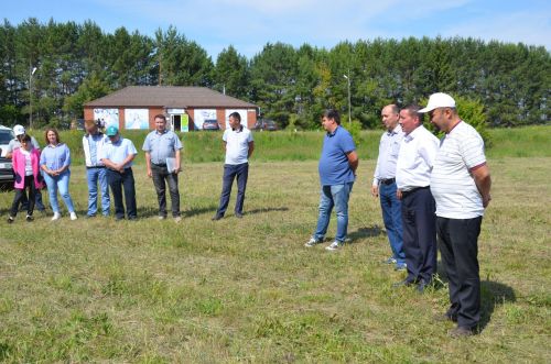Әгерҗе районында комбайннар парады узды