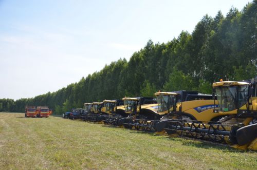 Әгерҗе районында комбайннар парады узды
