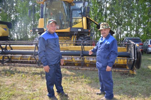 Әгерҗе районында комбайннар парады узды