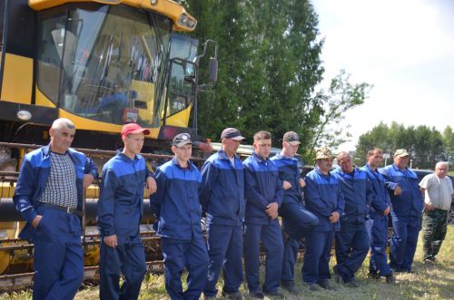 Әгерҗе районында комбайннар парады узды