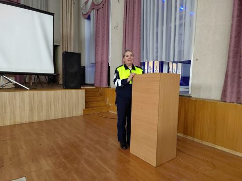 Родителям учащихся напомнили об обязательном соблюдении правил безопасного поведения на дороге