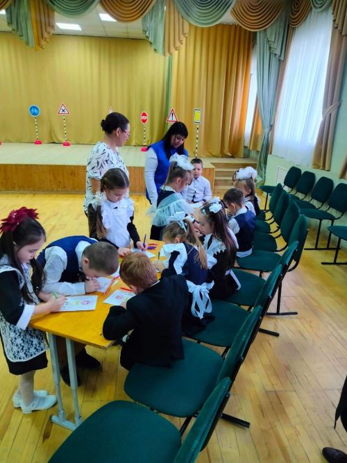 Первоклассников терсинской школы посвятили в пешеходы