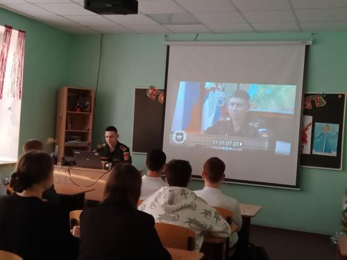 В школе №3 прошла встреча с курсантом военного института