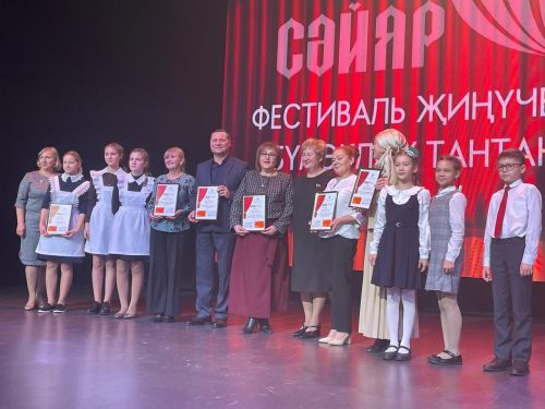 Көчек мәктәбенең театр артистлары республика фестивалендә уңыш яуладылар