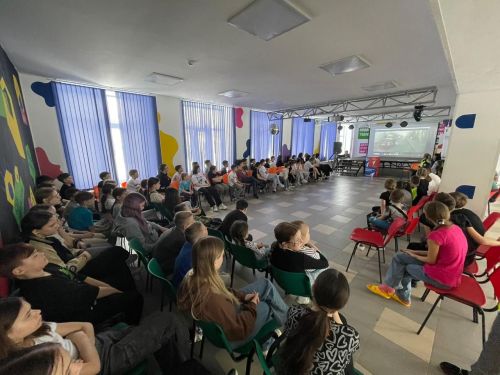 Ребята в лагере «Алмалы» приняли участие в эстафете «Правила дорожные знать каждому положено»