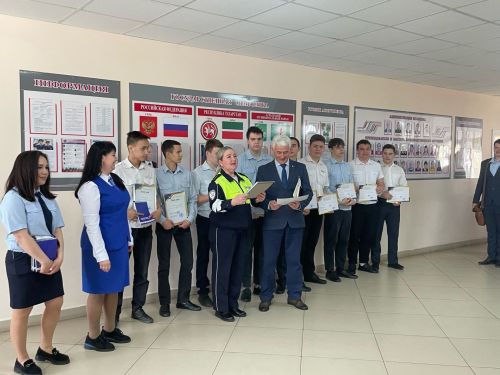 В агрызском колледже наградили участников районного конкурса «Автомногоборье»