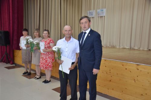 Сегодня в Агрызе чествовали социальных работников (ФОТО)
