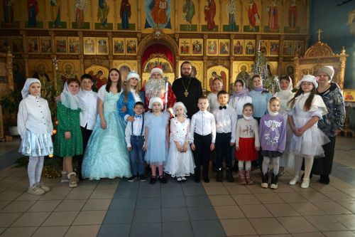 В Агрызе в храме преподобного Сергия Радонежского прошел Рождественский утренник