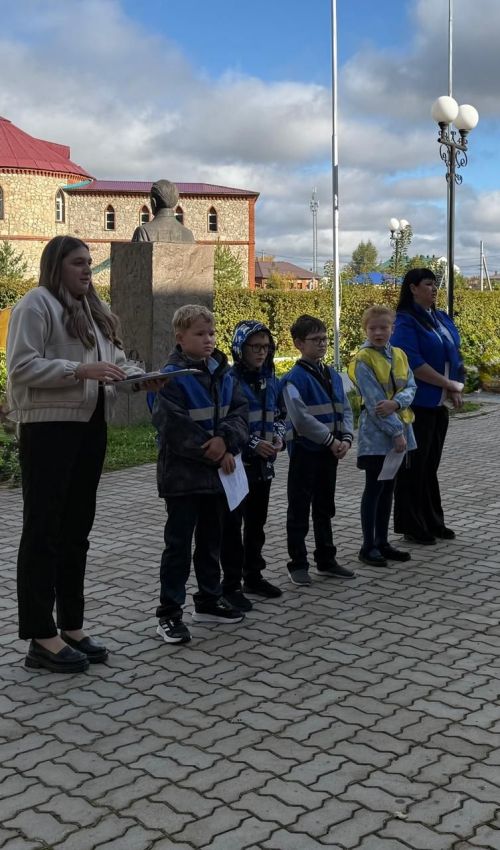Первоклассники Агрызской школы №3 стали полноправными участниками дорожного движения