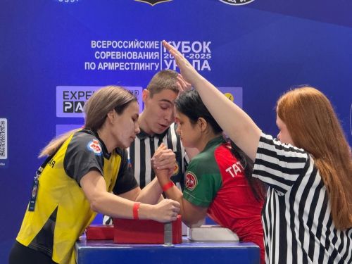 Агрызские армрестлеры вернулись с победой с соревнований в Екатеринбурге