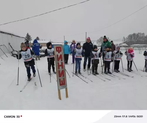 В Кулегаше проведены ежегодные соревнования на приз Деда Мороза среди учащихся 1-4 классов