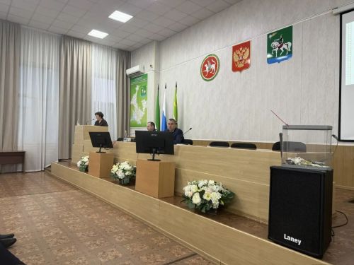 В Агрызе состоялось районное совещание, посвященное обеспечению безопасности на дорогах