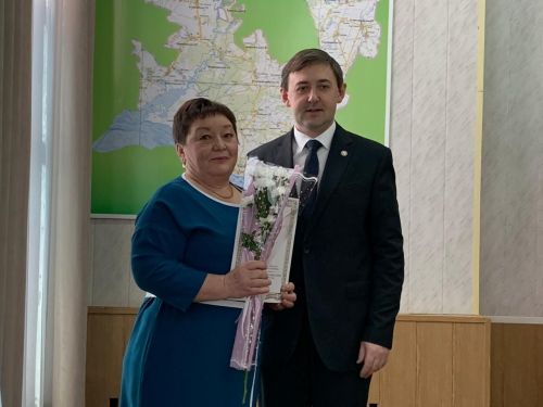 В администрации Агрызского района чествовали работников культуры в честь их профессионального праздника