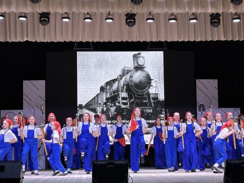 В Агрызском дворце культуры состоялся праздник, посвященный Дню машиниста