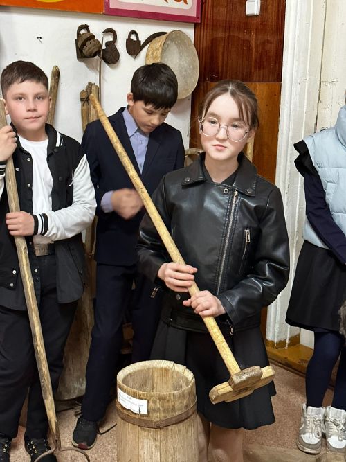 Көчек мәктәбендә «Искергән сүзләр» темасына музей дәресе узды