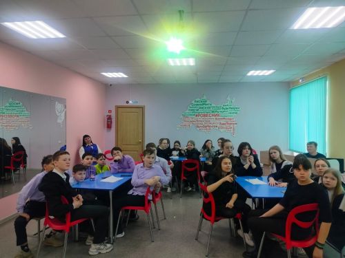 Повторили ПДД перед каникулами: школьники Агрыза проверили знания в увлекательном квизе