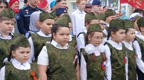 Исәнбайда Бөек Җиңүнең 80 еллыгын зур әзерлек белән уздырдылар
