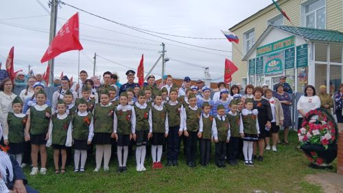Исәнбайда Бөек Җиңүнең 80 еллыгын зур әзерлек белән уздырдылар