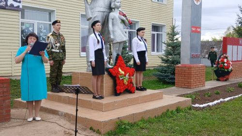 Исәнбайда Бөек Җиңүнең 80 еллыгын зур әзерлек белән уздырдылар
