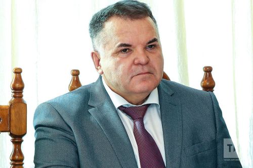 Милли татар һәм төрки халыклар конгрессы президенты Рустэм Ямалеев  якташлары өчен район газетасына язылды