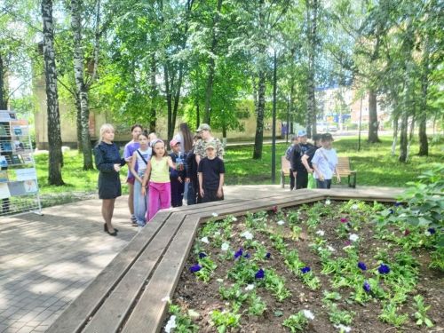 Детская библиотека провела праздничную программу «Давайте Пушкина читать»