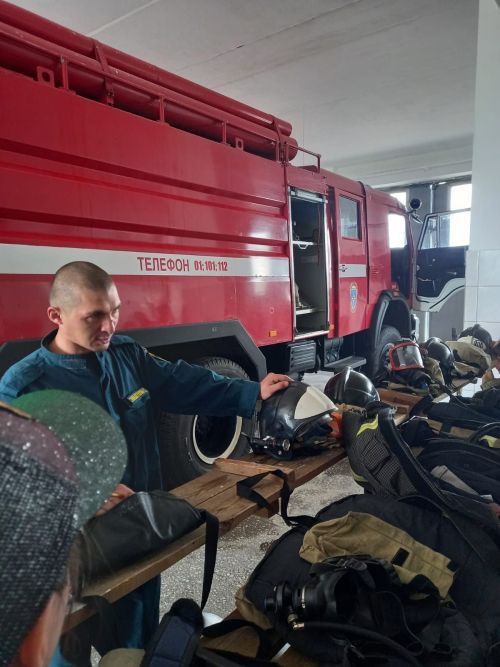 Ребята из пришкольного лагеря посетили пожарную часть