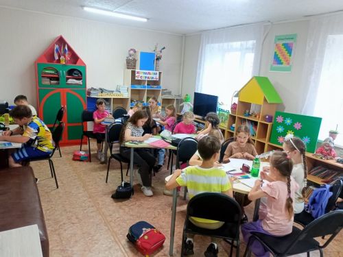 В Агрызе стартовал библиотечный лагерь «Книжная радуга»