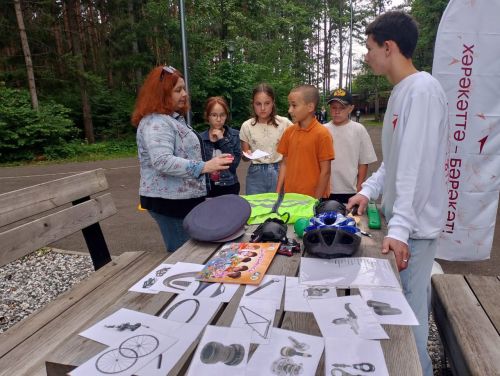 В День молодежи детям в Агрызе напомнили правила дорожного движения