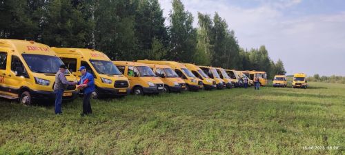 Проверка готовности школьных автобусов к новому учебному году прошла в Агрызском районе