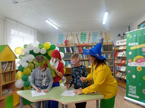 Литературное лето под открытым небом: в Центральной детской библиотеке торжественно закрыли сезон
