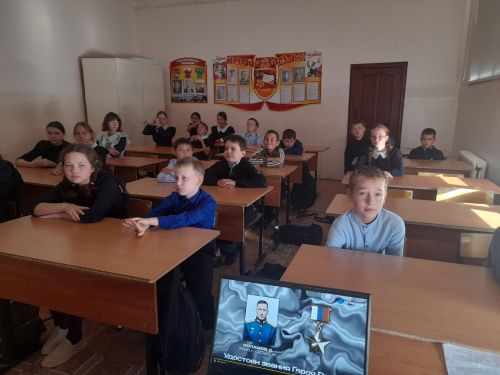 В школах Агрызского района дан старт проекта «Герои России - связь времен»