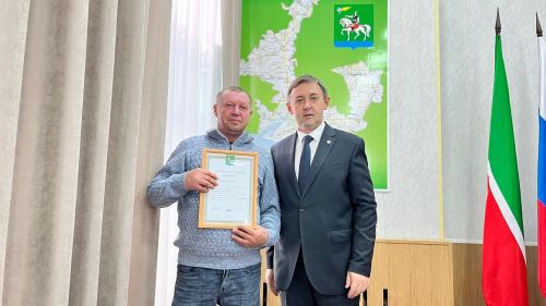 Работникам дорожного хозяйства Агрызского района вручили награды