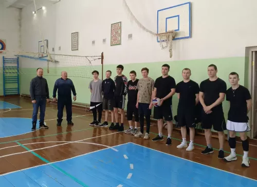 В селе Бима состоялась захватывающая игра по волейболу