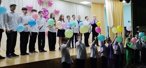Салагыш мәдәният йортында ике бәйрәмне берләштерүче зур концерт узган