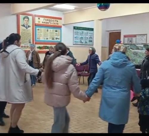 В Иж-Бобьинском СДК прошла программа для пожилых «Молодильное яблочко»