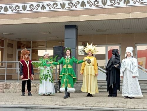 «Навруз» в Агрызе: жители города встретили весну народным праздником