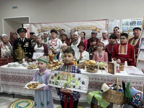 В Кукморе проходит зональный этап фестиваля родословной «Эхо веков»