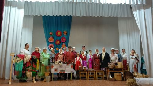 Коллектив «Ош вис-вис» из Пелемеша победил в отборочном туре «Радуги культур»