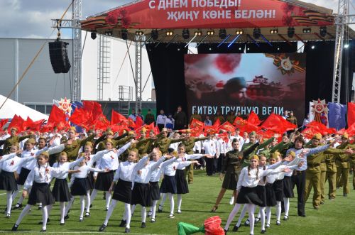 «Дороги Победы»: в Агрызе прошло масштабное театрализованное представление