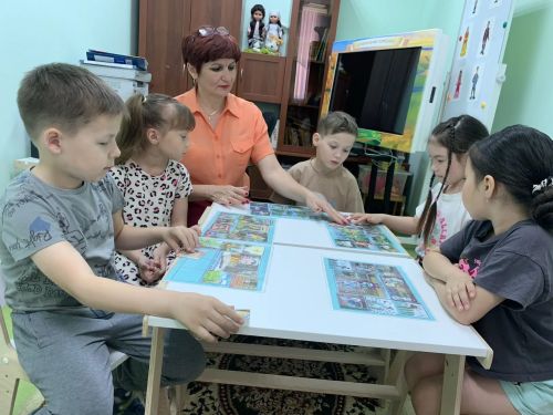 Победитель конкурса «Лучший национальный воспитатель»: о работе, проекте «Игротека» и любви к языку