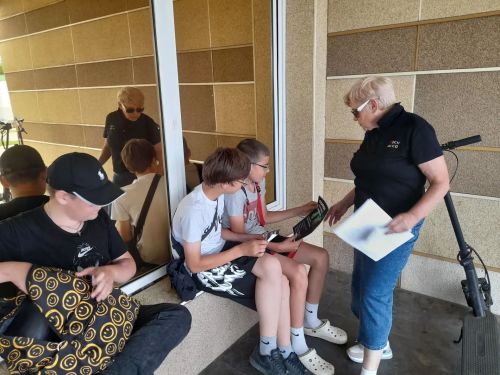 Специалисты ОСПСД провели уличную акцию «Мы против наркотиков» в Агрызе