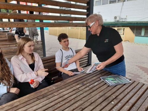 Специалисты ОСПСД провели уличную акцию «Мы против наркотиков» в Агрызе