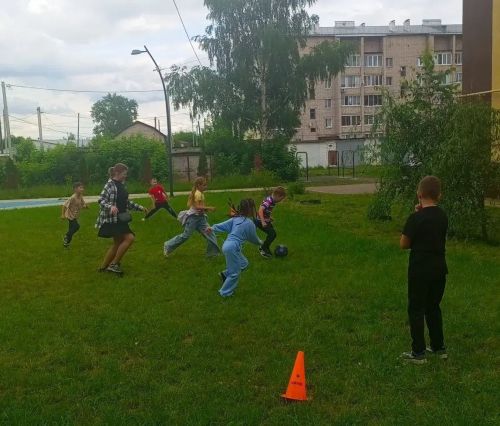 Центр «Форпост» и клуб «Ровесник» организовали турнир по мини-футболу в скейт-парке