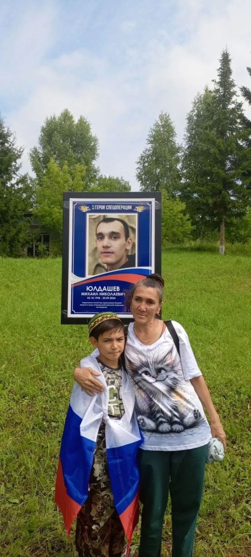 На Аллее Героев села Крынды открыты ещё девять памятных звёзд