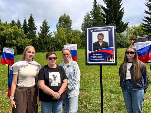 На Аллее Героев села Крынды открыты ещё девять памятных звёзд