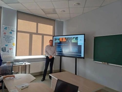 Утвержден список победителей конкурсного отбора на предоставление денежного поощрения лучшим учителям